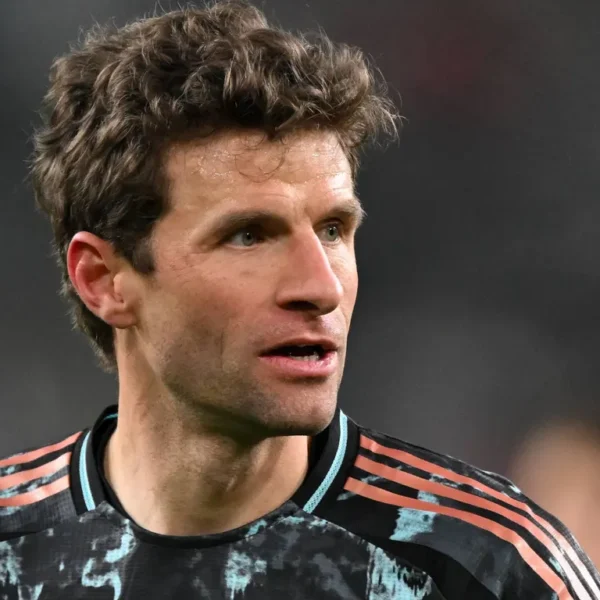 Bayern-Hammer: Verlässt dieser Star den Verein? Effenberg warnt vor fatalem Fehler!
