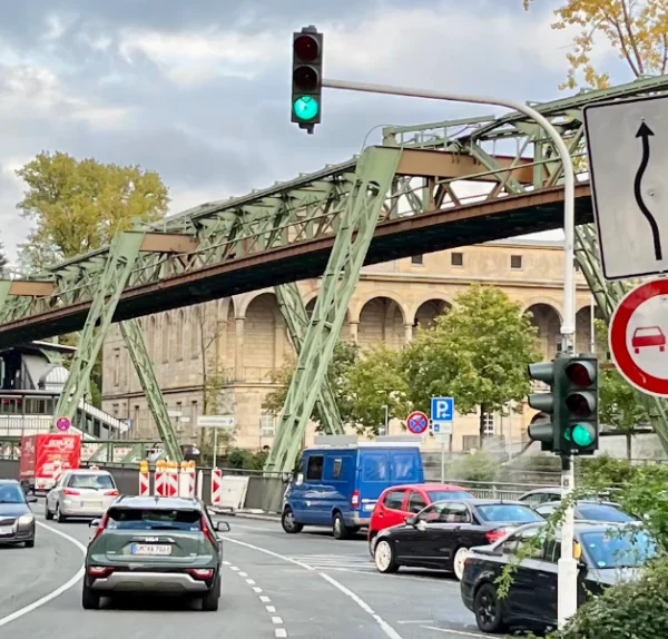 GEHEIMNISVOLLES VERKEHRSZEICHEN: DIESES VERBOT MACHT AUTOFAHRER RATLOS!