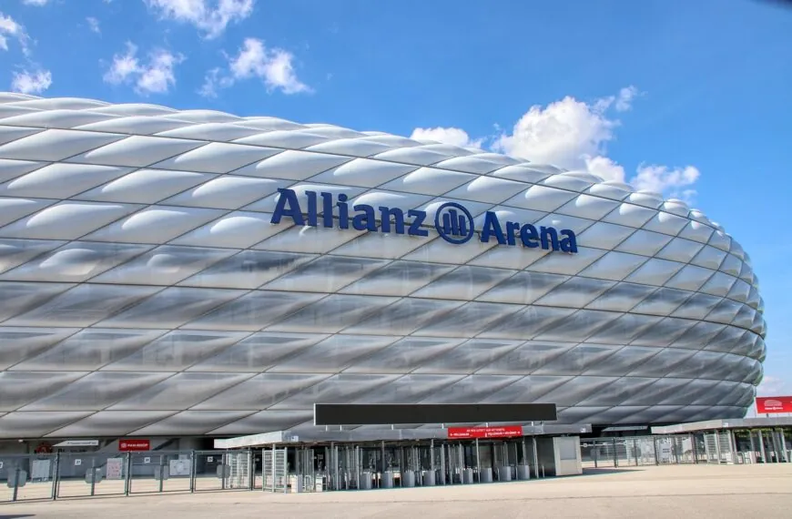 FC Bayern-Star verlängert überraschend – Doch sein neuer Vertrag birgt ein großes Geheimnis!