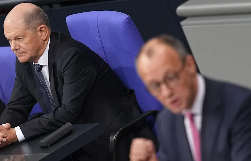 Machtkampf in der CDU: Friedrich Merz spaltet die Partei &ndash; Jetzt stellt sich ein eigener Verband gegen ihn!