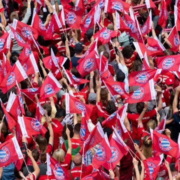 &bdquo;Ein Spieler mit AfD-Werbung? Der h&auml;tte ein ernstes Problem!&ldquo; &ndash; Fu&szlig;ball-Ikone mit harter Ansage