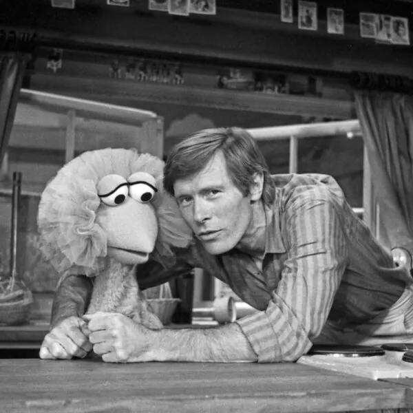 Fernsehlegende Horst Janson ist tot – Die „Sesamstraße“ trauert um ihr bekanntestes Gesicht