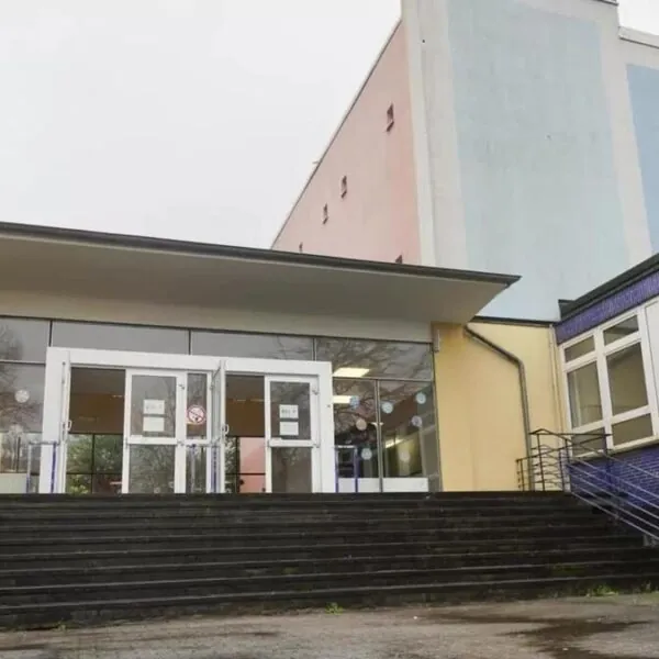 Tragischer Vorfall in Hattingen: Elfjährige stirbt unerwartet – Schulgemeinschaft in Trauer