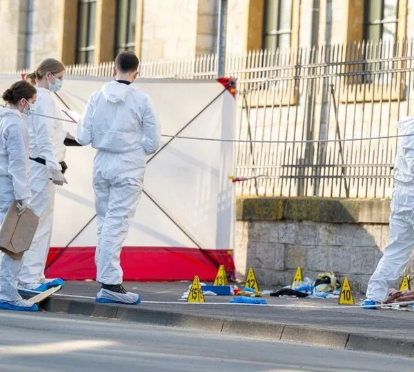 Brutale Messerattacke in Bielefeld: Zwei Menschen schwer verletzt