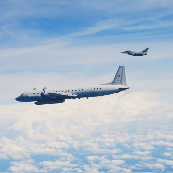 Russisches Spionageflugzeug sorgt für NATO-Alarm vor Rügen – Luftwaffe greift ein