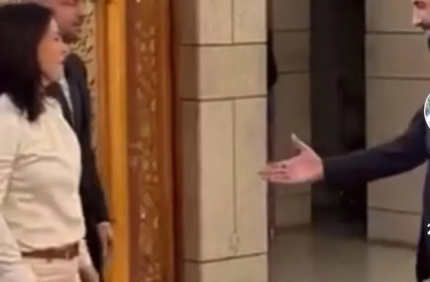 Politischer Eklat: Baerbock von syrischem Religionsführer öffentlich ignoriert