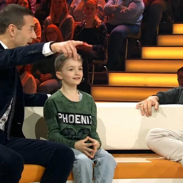 Tommi Schmitts Scherz bei „Klein gegen Groß“ sorgt für Aufregung – Kai Pflaume greift ein