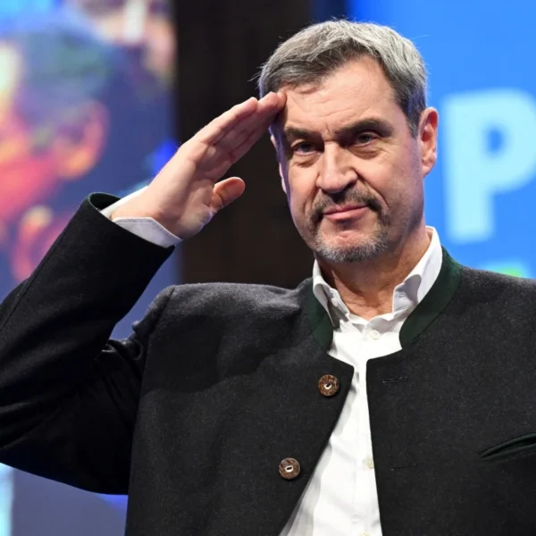 &bdquo;H&auml;sslichste Fresse der Geschichte&ldquo;- S&Ouml;DER TEILT GEGEN DIE AFD AUS