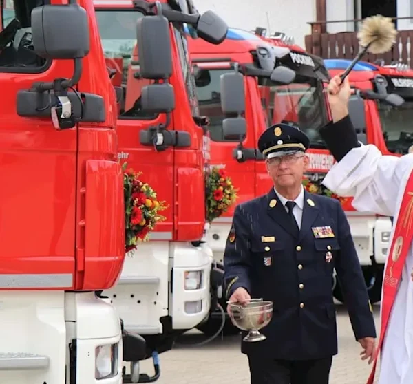 Eklat in Niederbayern: Pfarrer Alexander Aulinger vom Dienst entbunden &ndash; Gemeinde zeigt sich entsetzt