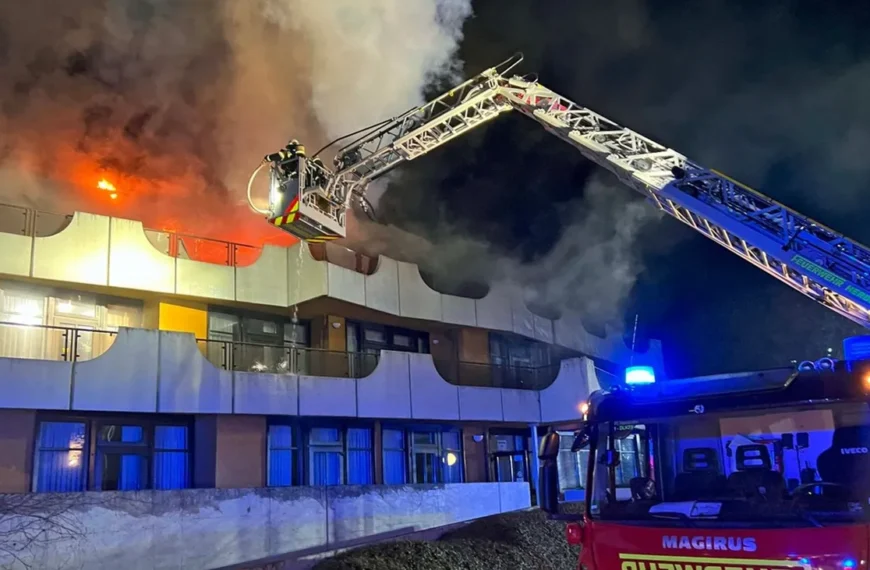 Schwerer Brand in Hannoveraner Altenheim: Über 50 Verletzte, ein Bewohner in Lebensgefahr