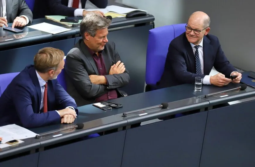 Scholz, Habeck, Lindner &ndash; politisches Aus f&uuml;r die Ampel? Wer &uuml;bernimmt jetzt das Ruder?