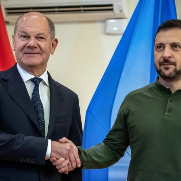 Scholz und Selenskyj telefonieren – Geheime Einigung mit Trump?