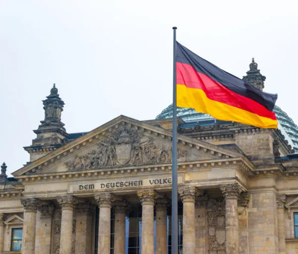 Gehaltsplus für Abgeordnete? Bundestagsdiäten sollen kräftig steigen – Kritik wächst