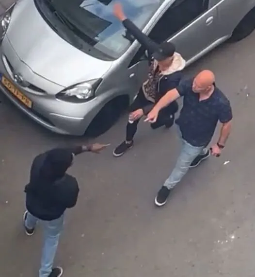 „Inzwischen irgendwo in Deutschland“: Als ein Beziehungsstreit plötzlich eine Grenze überschritt – und jemand eingriff