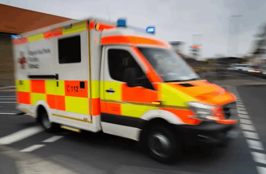 Unfall auf dem Fr&uuml;hlingsfest in Bayreuth: Kettenkarussell verletzt mehrere Besucher &ndash; Rettungskr&auml;fte im Gro&szlig;einsatz