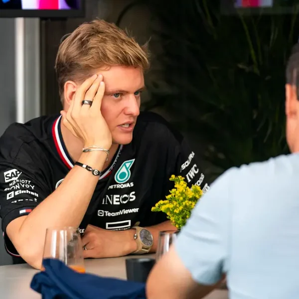 Mick Schumacher &ouml;ffnet sich: Bewegende Worte &uuml;ber seinen Vater Michael