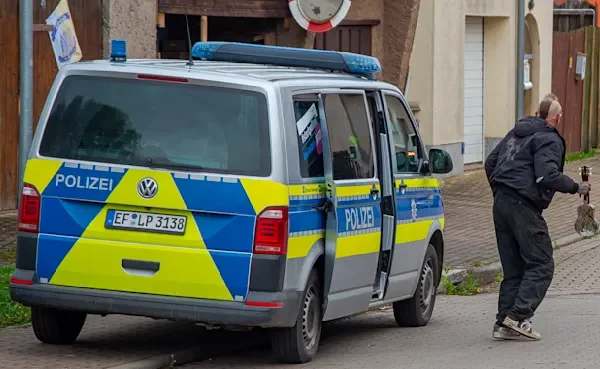 Ganzes Dorf in Angst