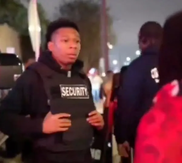 Mann provoziert Sicherheitsmann – und bekommt eine Reaktion, die er so schnell nicht vergisst