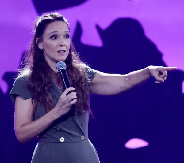 Carolin Kebekus will mit Ballermann-Stars gegen die AfD singen &ndash; doch ihre Anfrage bleibt (fast) unbeantwortet