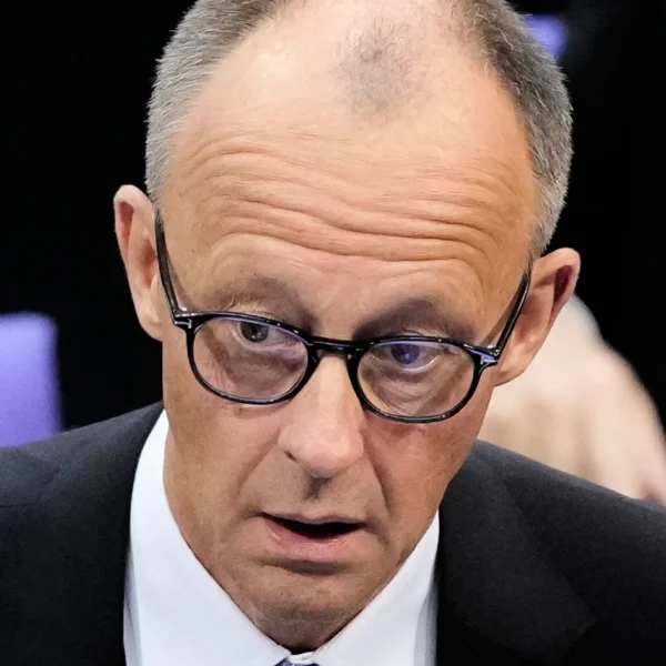 Wahlmanipulation? Die Verschwörungstheorie rund um Friedrich Merz und die Bundestagswahl 2025