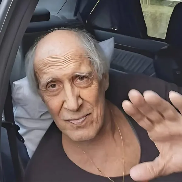 Adriano Celentano: Ein Blick auf sein ruhiges Leben und sein heutiges Erscheinungsbild