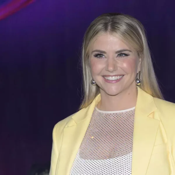 Beatrice Egli überrascht mit augenzwinkernder Liebeserklärung in eigener TV-Show