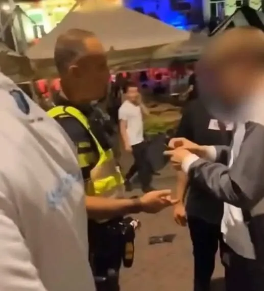 Polizist greift durch bei provokantem Teenager – Video aus Roosendaal entfacht hitzige Debatte im Netz