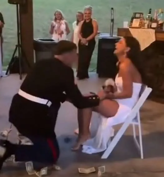 Was würdest du tun, wenn deine Zukünftige sich auf deinem Junggesellenabschied so verhalten würde?