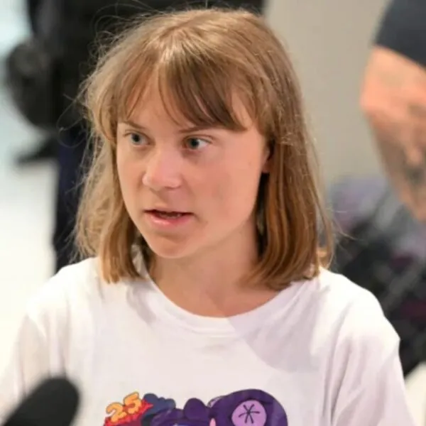 Greta Thunbergs Schwester Beata Ernman: Musikerin, Model und Stimme gegen Sexismus