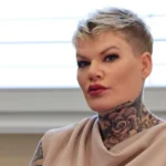 Kontrollverlust oder einfach nur Ballermann-Stimmung? Melanie Müller feiert ausgelassen ihren 37. Geburtstag – betrunken auf der Bühne