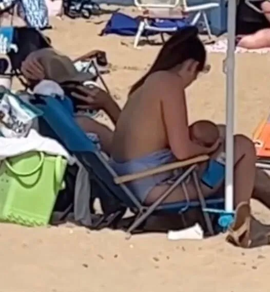 Mutter entdeckt heimlich aufgenommenes Still-Video im Internet – und reagiert mit einer genialen Antwort