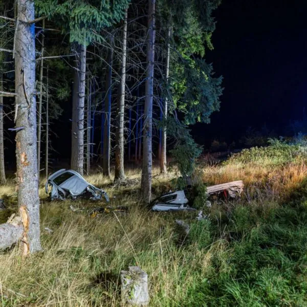 Schwerer Verkehrsunfall im Taunus: Porsche bei Kollision zerrissen &ndash; zwei Todesopfer