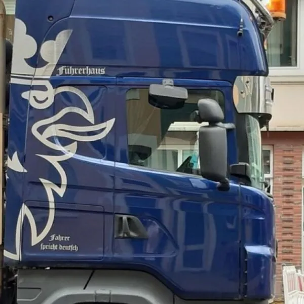 Skandal um LKW-Aufschrift: harmloser Scherz oder gef&auml;hrliche NS-Verherrlichung?