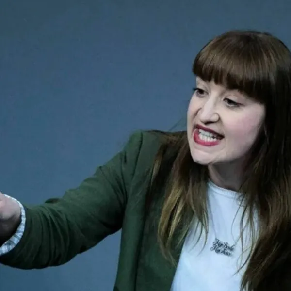 Blamage vor Millionenpublikum – Dieter Nuhr zieht Heidi Reichinnek gnadenlos durch den Kakao!