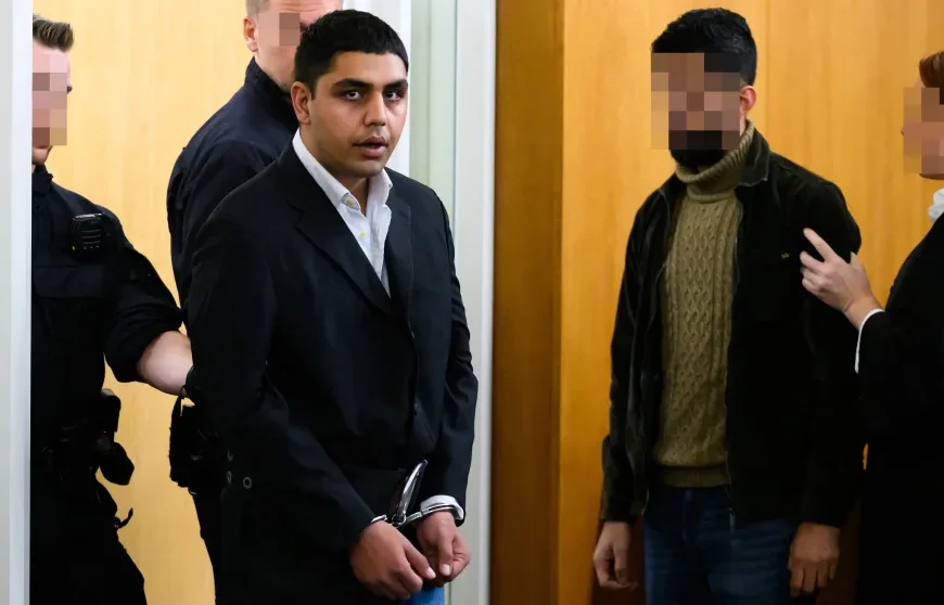 Killer von Aschaffenburg vor Gericht: Als er das Kind erstach, h&ouml;rte er &bdquo;Kampfmusik&ldquo;