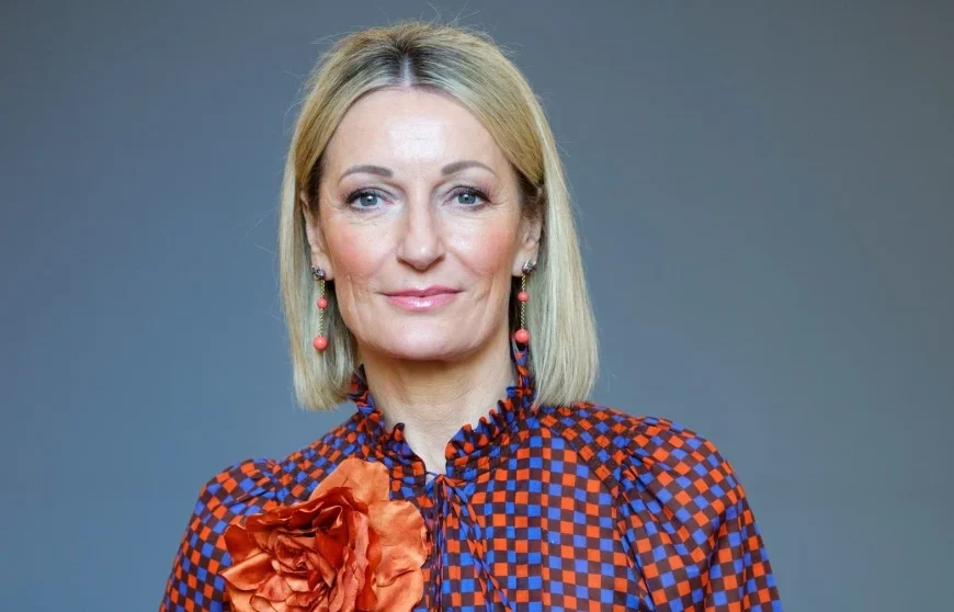 Monika Gruber in Bestform – sie bringt das Publikum zum Toben und die Grünen zum Schäumen!