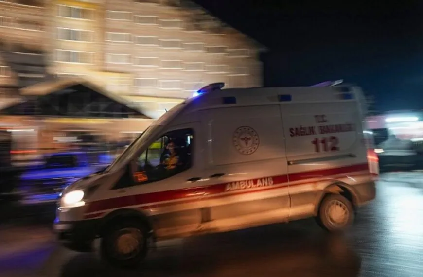 Trag&ouml;die im T&uuml;rkei-Urlaub: Mutter und zwei Kinder tot &ndash; Vater weiter auf Intensivstation / Erste Festnahmen nach m&ouml;glicher Lebensmittelvergiftung