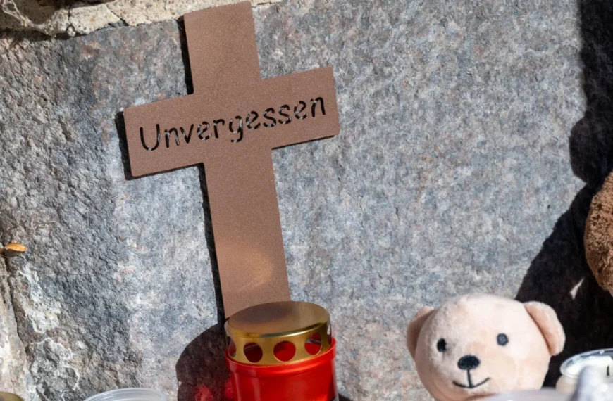 Nach Wochen der Ungewissheit: Ermittler verhaften Verd&auml;chtige im Fall des get&ouml;teten Jungen