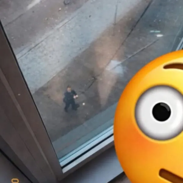 Ein ganz normaler Morgen über den Dächern der Stadt