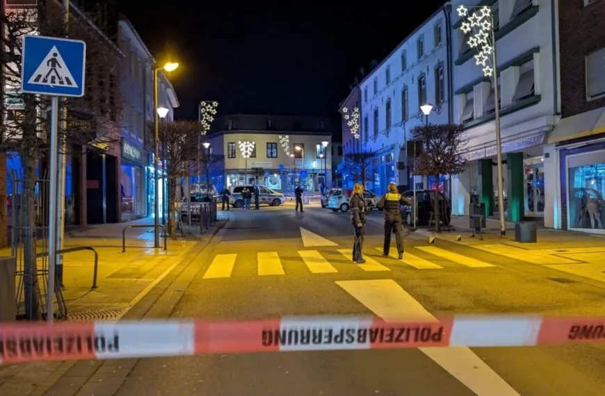 Bluttat in Geilenkirchen: Sch&uuml;sse vor Imbiss sorgen f&uuml;r Entsetzen &ndash; Polizei nennt Hintergr&uuml;nde