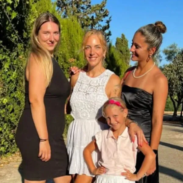 &Ouml;ffentliche Debatte um Privatsph&auml;re, K&ouml;rperbilder und Grenzen im Netz