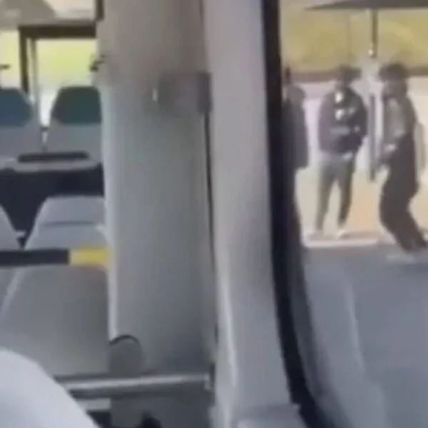 Wenn Angst den Alltag bestimmt – Ein Bus, ein Fahrer und ein virales Video