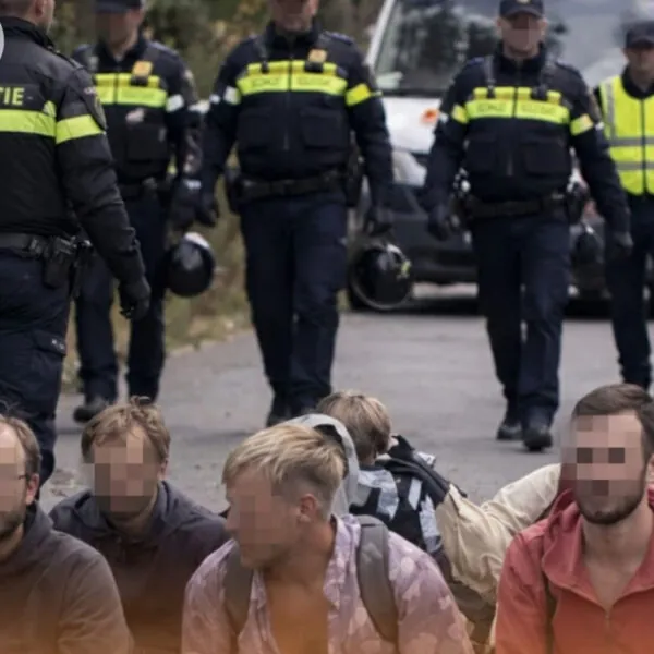Proteste auf der A12 in Den Haag: Eskalation, Verletzungsvorw&uuml;rfe und eine neue Debatte &uuml;ber Polizeigewalt