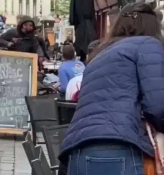 Tumult auf Caf&eacute;-Terrasse: Glaswurf l&ouml;st heftige Auseinandersetzung aus