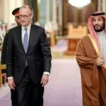 Irritation bei Auslandsreise: Was hinter dem umstrittenen Auftritt von Friedrich Merz in Saudi-Arabien steckt