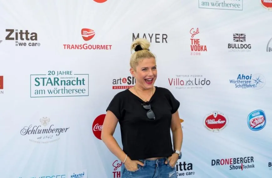 Baby-&Uuml;berraschung: Erwartet Jeanette Biedermann ihr erstes Kind?