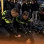 &bdquo;Pl&ouml;tzlich eskaliert alles&ldquo; &ndash; Was diese Aufnahmen &uuml;ber das harte Vorgehen der Polizei wirklich zeigen, spaltet jetzt das ganze Netz